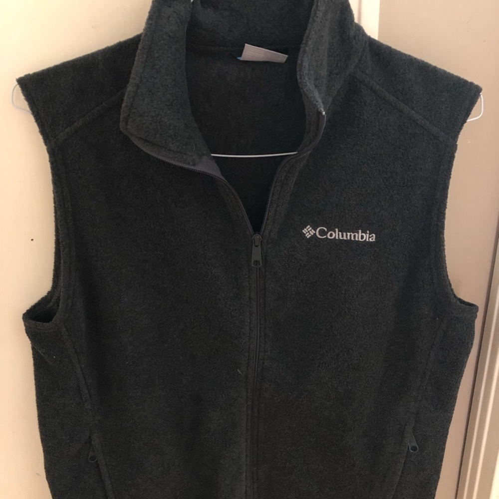 Columbia gray vest size small